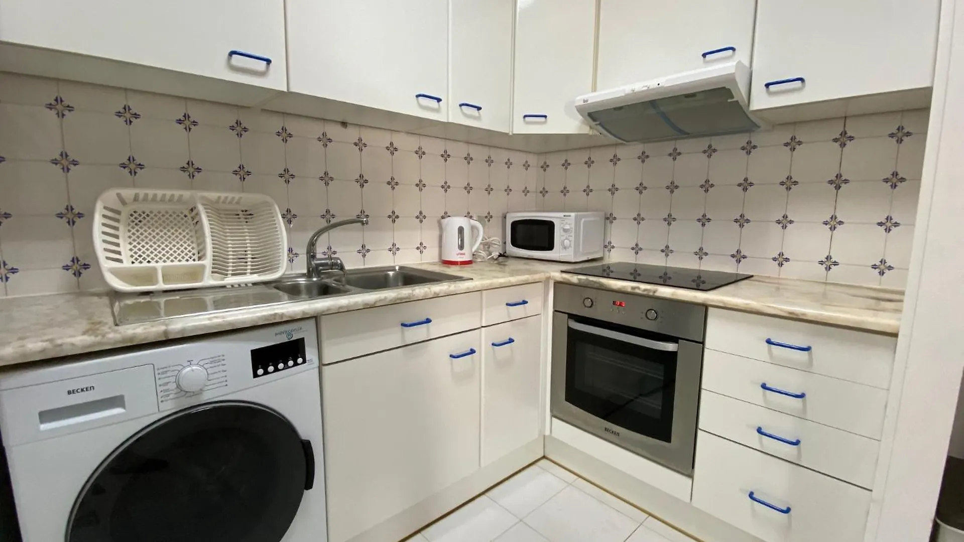 T1 Manta Rota Apartment 0*,